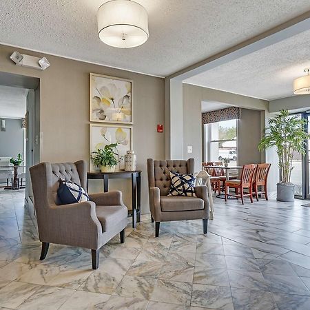 Blue Creek Inn Waretown Экстерьер фото