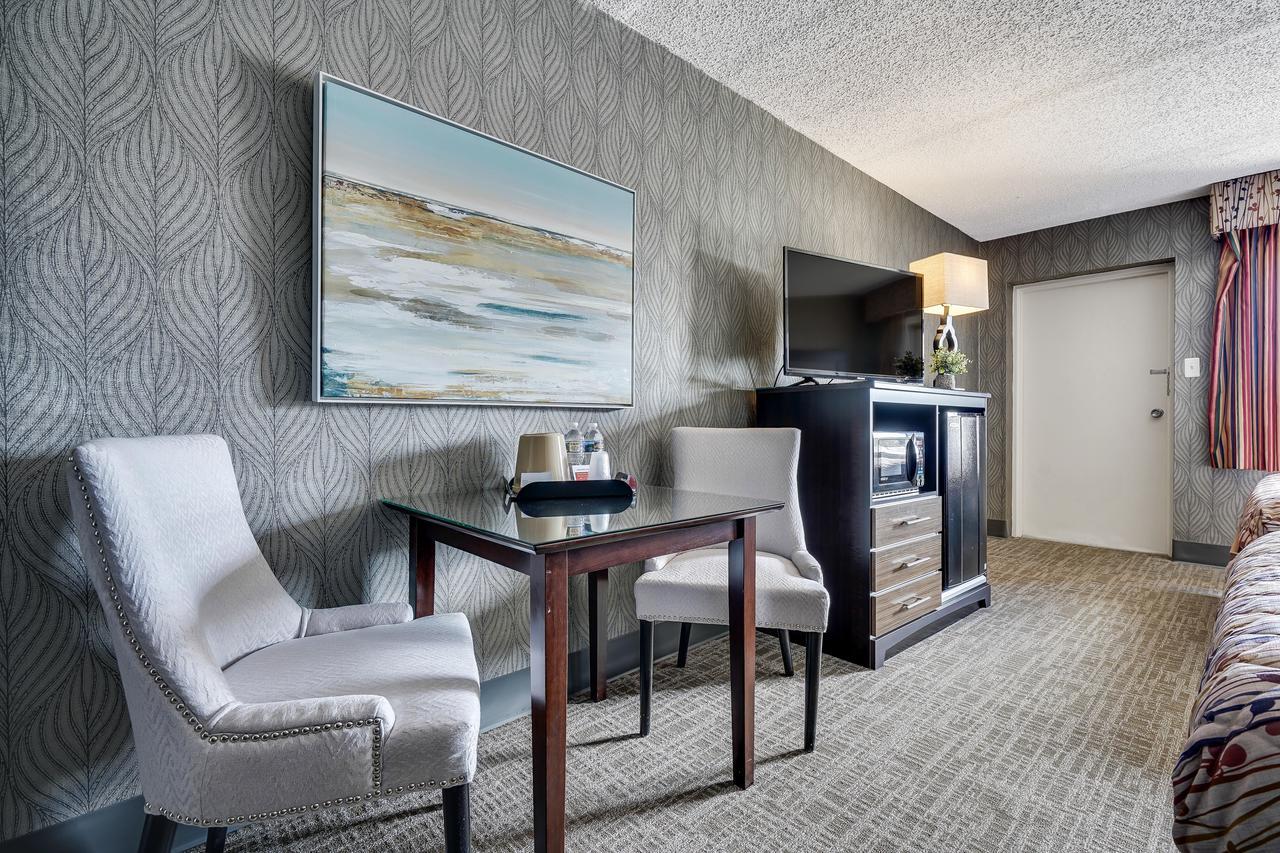 Blue Creek Inn Waretown Экстерьер фото