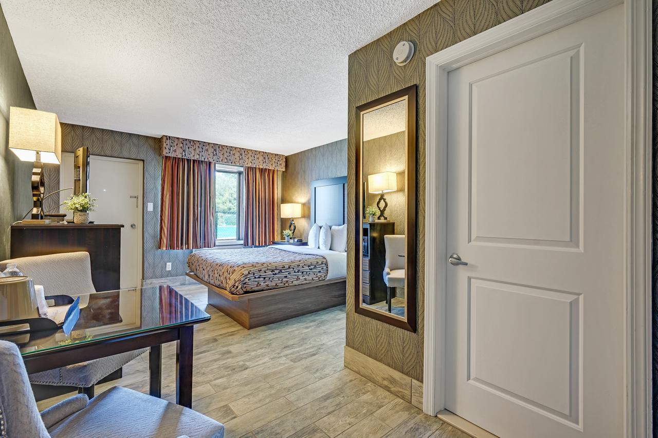 Blue Creek Inn Waretown Экстерьер фото