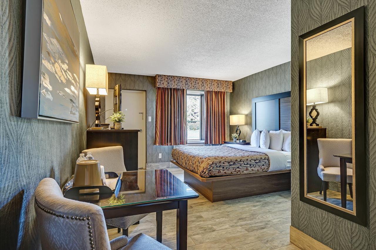Blue Creek Inn Waretown Экстерьер фото