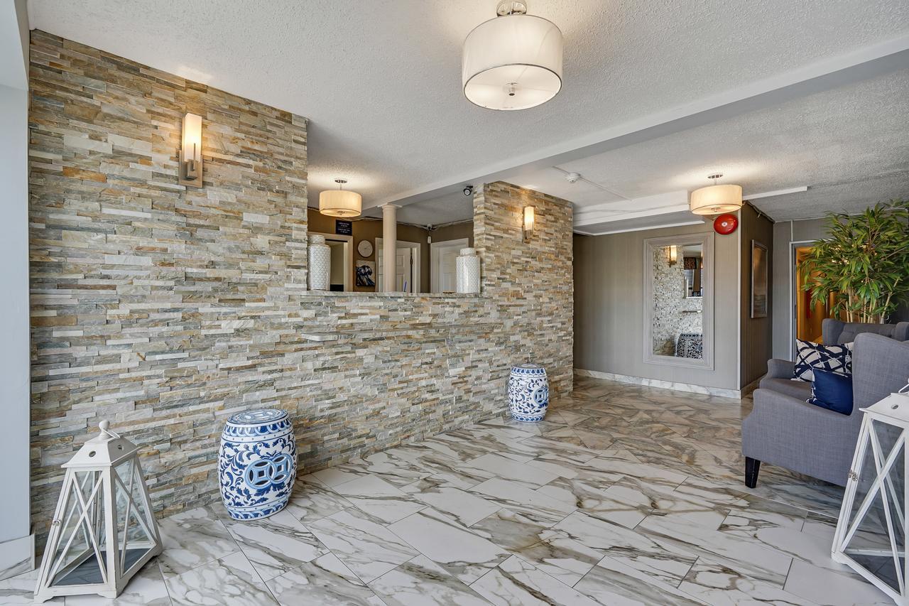 Blue Creek Inn Waretown Экстерьер фото