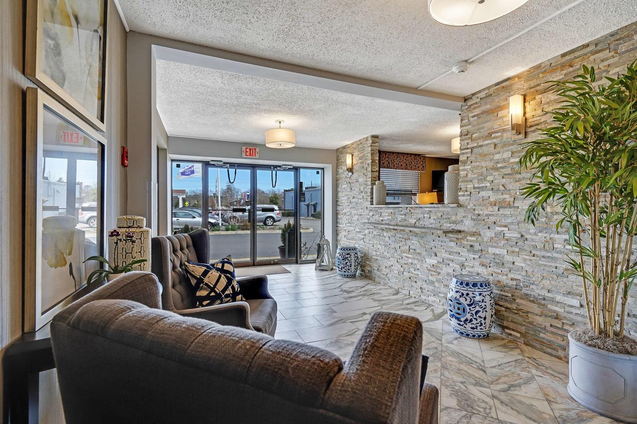 Blue Creek Inn Waretown Экстерьер фото