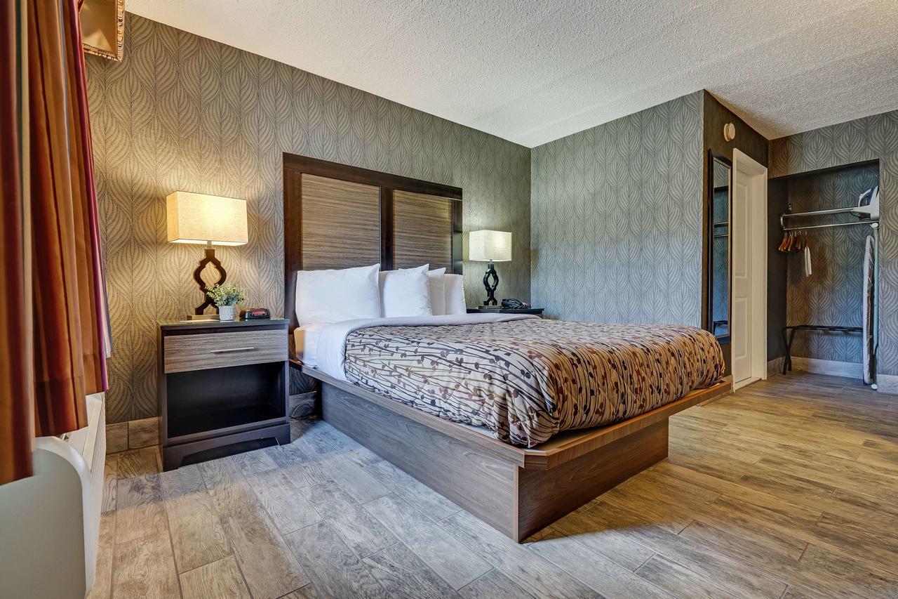 Blue Creek Inn Waretown Экстерьер фото
